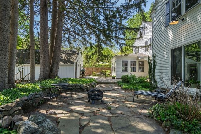 96 Hudson Rd, Sudbury, MA 01776