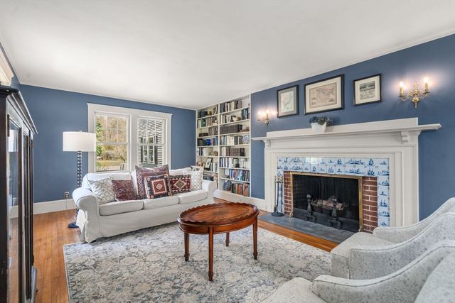 96 Hudson Rd, Sudbury, MA 01776