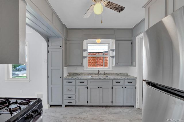 322 S Harvard Road S, Garden City South, NY 11530