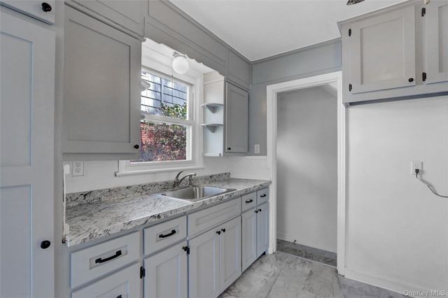 322 S Harvard Road S, Garden City South, NY 11530