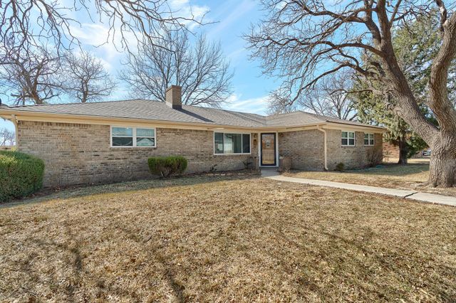 1706 HILLCREST Drive, Canyon, TX 79015