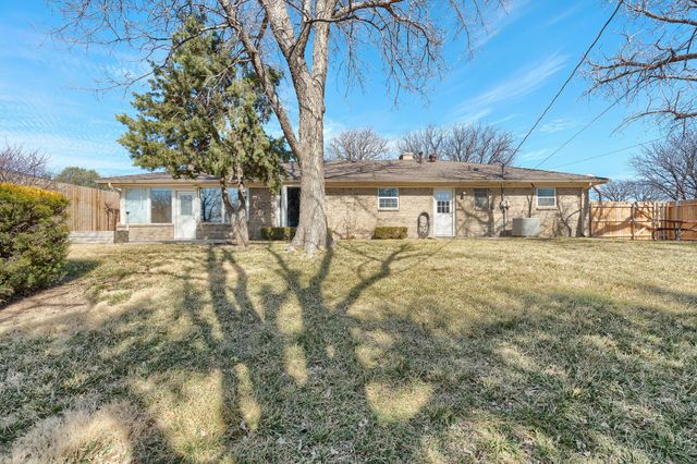 1706 HILLCREST Drive, Canyon, TX 79015