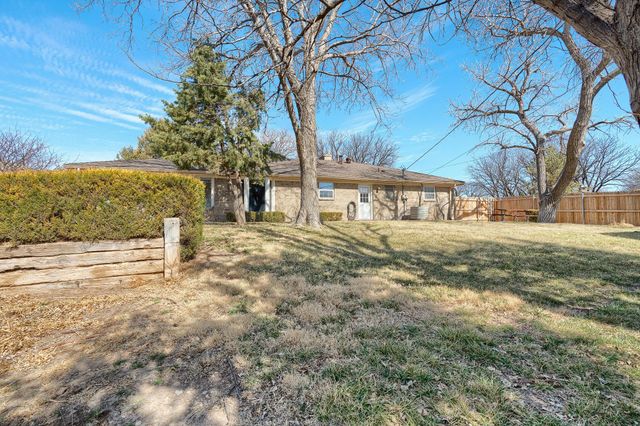 1706 HILLCREST Drive, Canyon, TX 79015