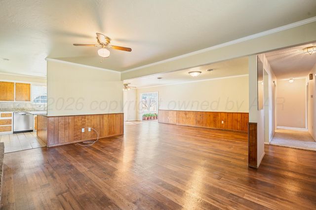 1706 HILLCREST Drive, Canyon, TX 79015