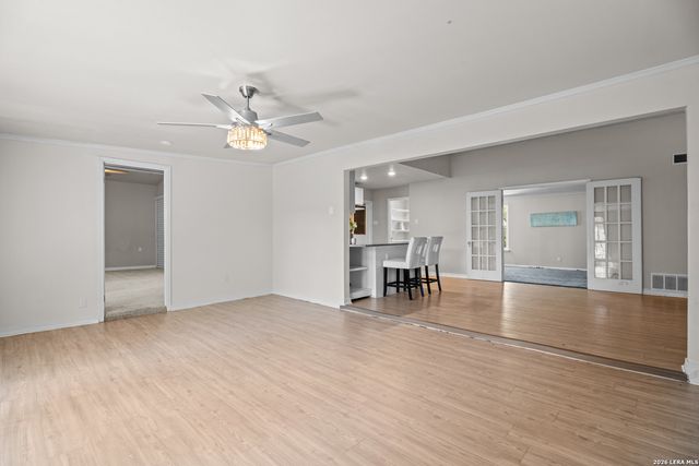 110 Meadowood Lane, San Antonio, TX 78216