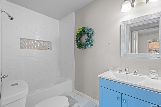 110 Meadowood Lane, San Antonio, TX 78216