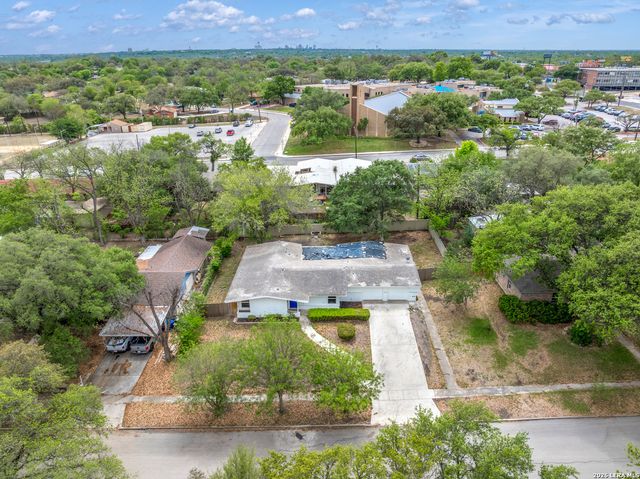 110 Meadowood Lane, San Antonio, TX 78216