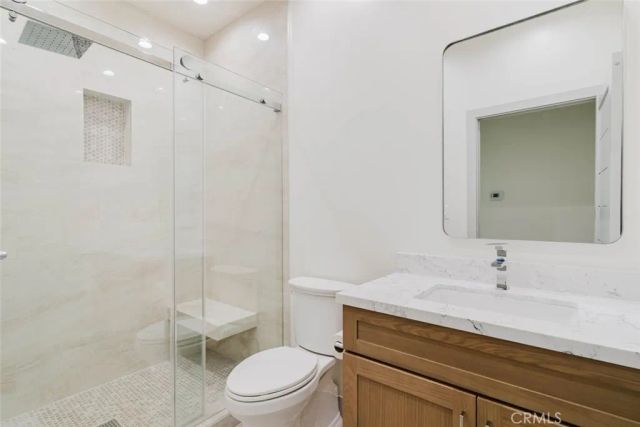 11854 Arminta Street, North Hollywood, CA 91605
