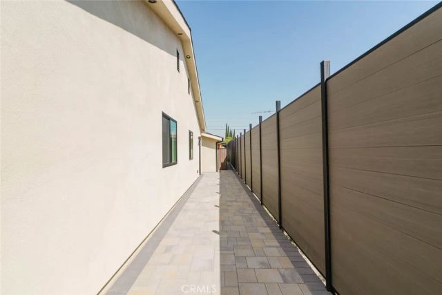11854 Arminta Street, North Hollywood, CA 91605