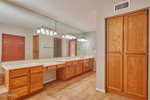 1137 N WINTHROP Circle, Mesa, AZ 85213