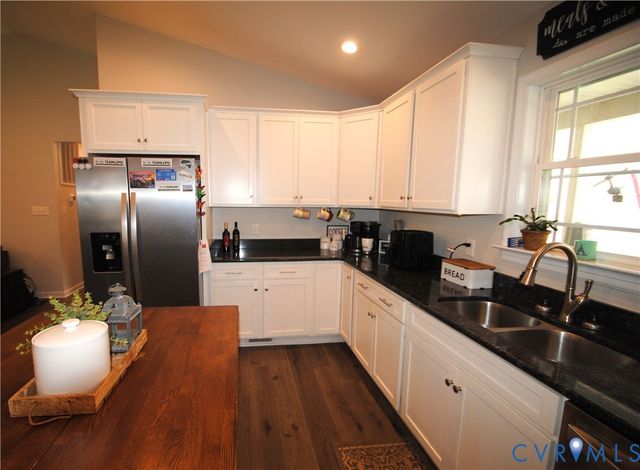 722 Signboard Rd, Bumpass, VA 23024