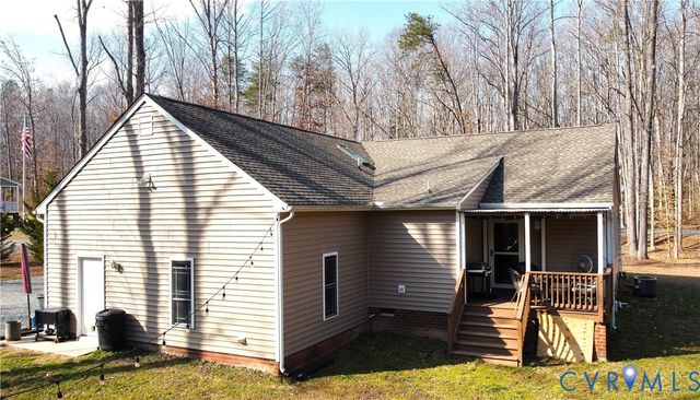 722 Signboard Rd, Bumpass, VA 23024