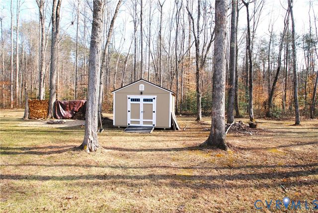 722 Signboard Rd, Bumpass, VA 23024