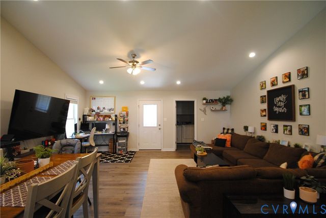 722 Signboard Rd, Bumpass, VA 23024