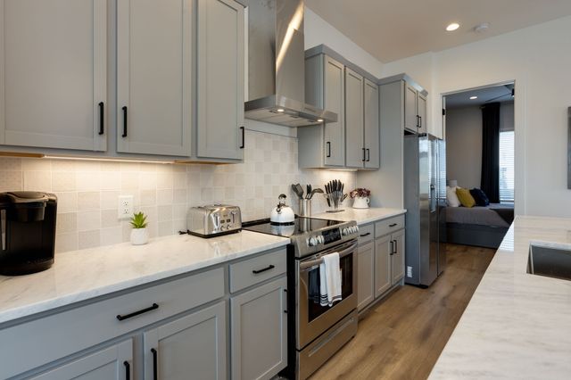 2403 Jefferson St Unit E, Nashville, TN 37208