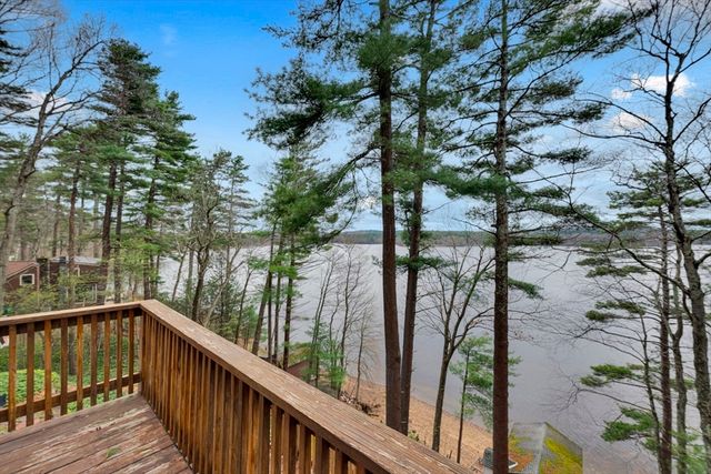 172 Stone Road, East Brookfield, MA 01515