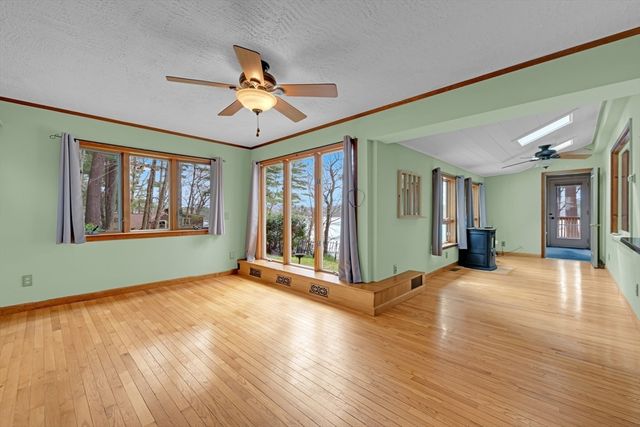 172 Stone Road, East Brookfield, MA 01515