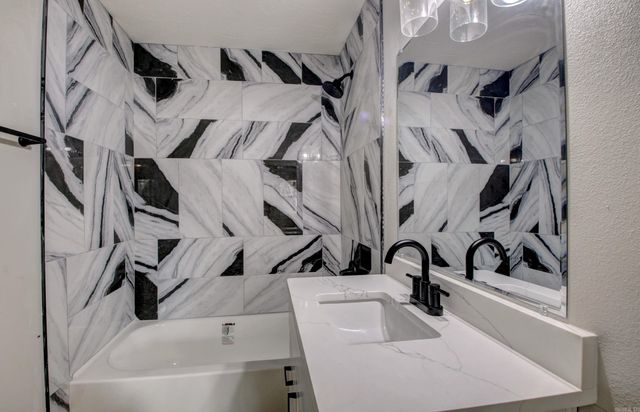 204 N Apple, Beebe, AR 72012