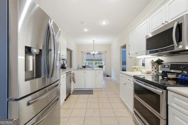 113 Suffolk Road, Savannah, GA 31410