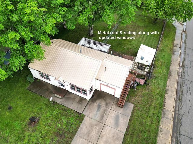 1729 Moyle St, Augusta, KS 67010