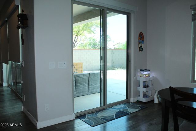 10454 E Vivid Avenue, Mesa, AZ 85212