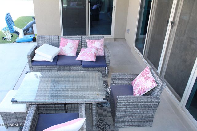 10454 E Vivid Avenue, Mesa, AZ 85212