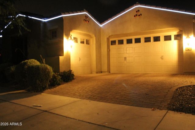 10454 E Vivid Avenue, Mesa, AZ 85212