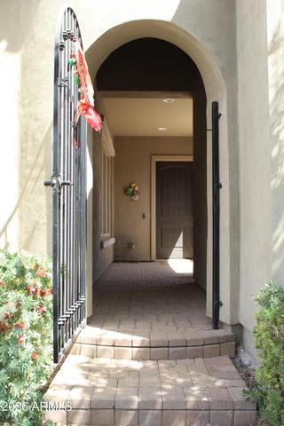 10454 E Vivid Avenue, Mesa, AZ 85212