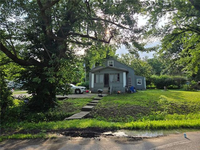 1200 Oak Hill Avenue, Lawrence, KS 66044