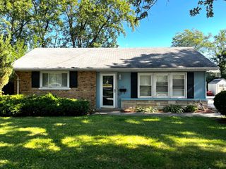 22 Apple Lane, Park Forest, IL 60466