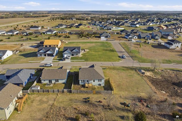 2525 Paige Lane, Junction City, KS 66441