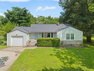 612 NE 81st Terrace, Kansas City, MO 64118