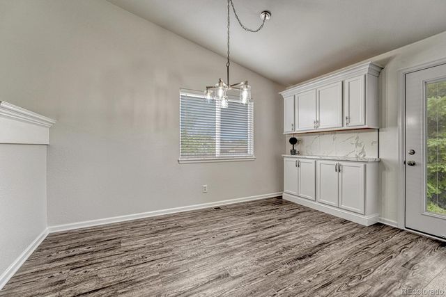 832 Pitkin Way, Castle Rock, CO 80104