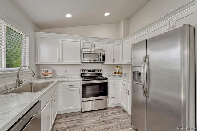 832 Pitkin Way, Castle Rock, CO 80104