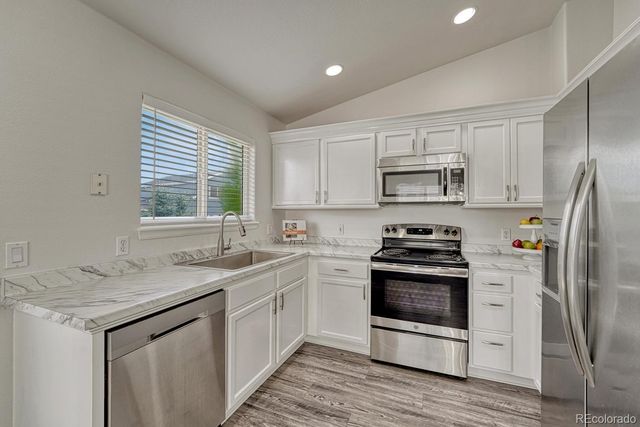 832 Pitkin Way, Castle Rock, CO 80104