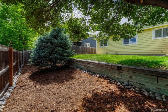 832 Pitkin Way, Castle Rock, CO 80104