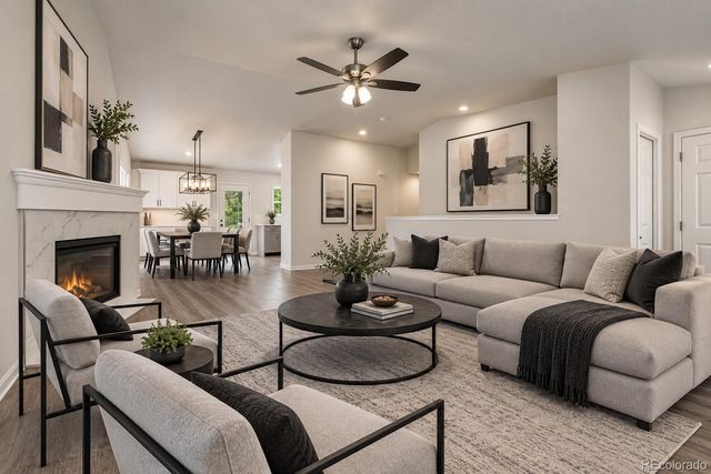 832 Pitkin Way, Castle Rock, CO 80104
