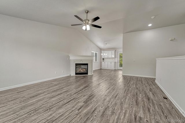 832 Pitkin Way, Castle Rock, CO 80104