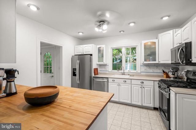 2217 ARDEN RD, Baltimore, MD 21209