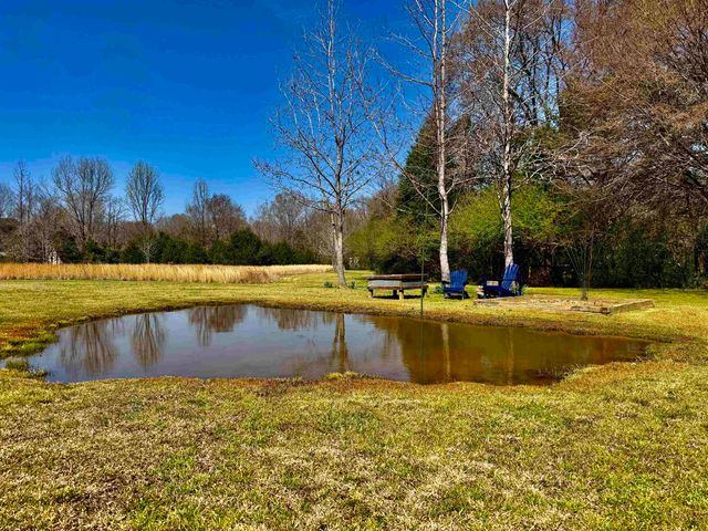 6195 BOBBITT RD, Unincorporated, TN 38057