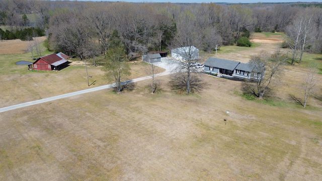 6195 BOBBITT RD, Unincorporated, TN 38057