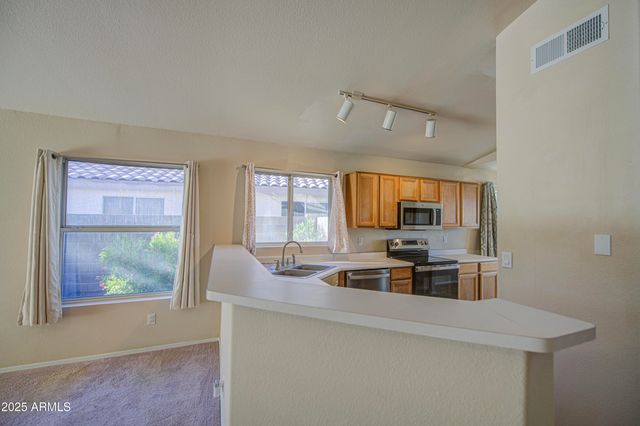 1813 E GAIL Drive, Chandler, AZ 85225