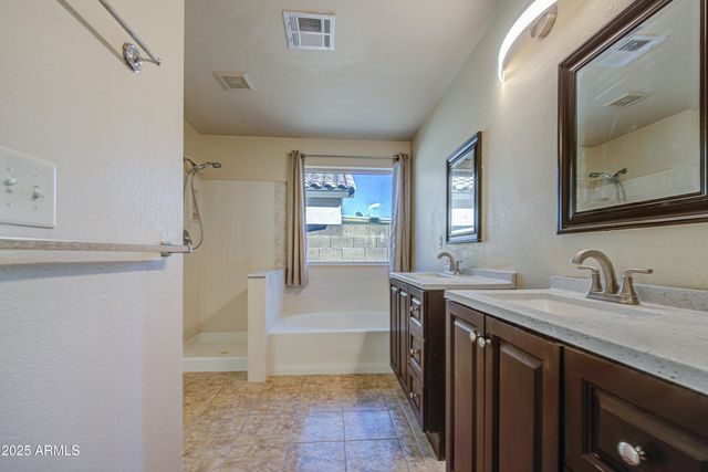 1813 E GAIL Drive, Chandler, AZ 85225