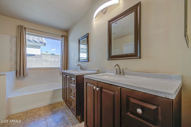 1813 E GAIL Drive, Chandler, AZ 85225