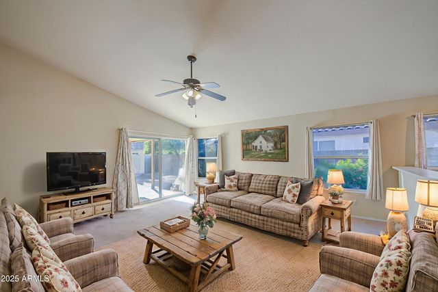 1813 E GAIL Drive, Chandler, AZ 85225