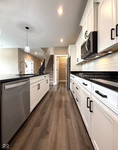 1432 Hideaway Circle, Brownsburg, IN 46112