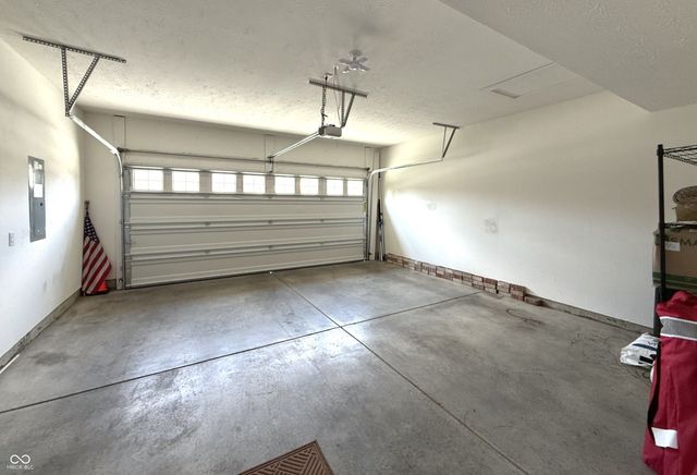 1432 Hideaway Circle, Brownsburg, IN 46112