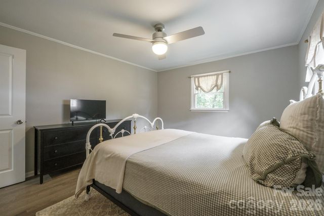 200 Point Circle, Belmont, NC 28012