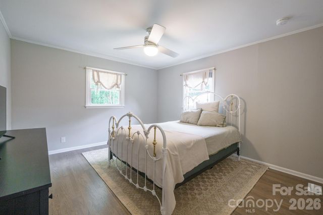 200 Point Circle, Belmont, NC 28012