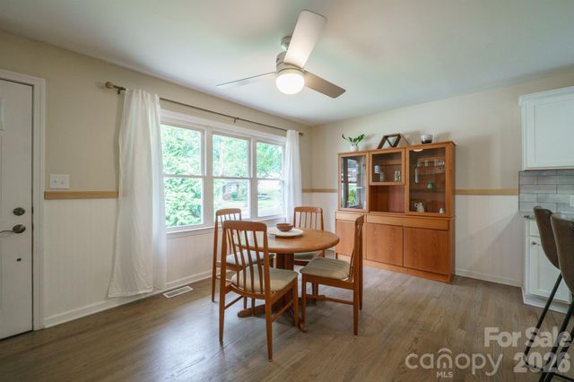 200 Point Circle, Belmont, NC 28012